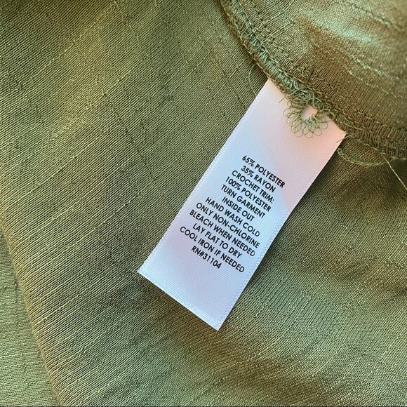 New Direction Dark Green Lace Sleeve Top Medium - Picture 7 of 10